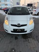 Toyota Yaris 1,0-l-VVT-i Cool Cool - Toyota Yaris Gebrauchtwagen in Bremen