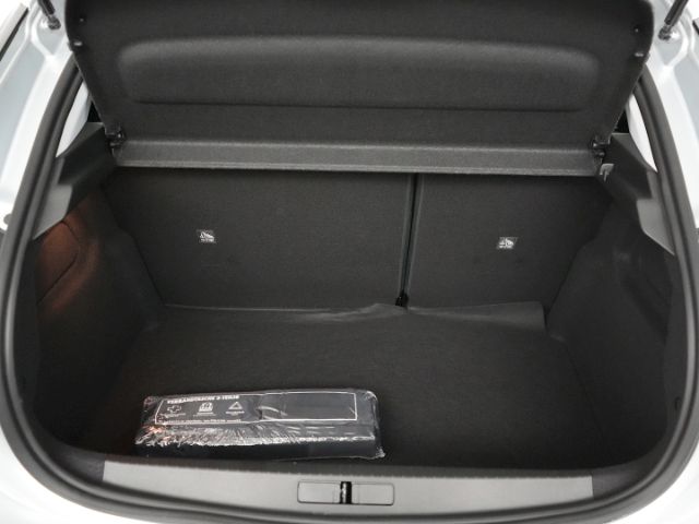 Corsa F FACELIFT+SITZ-/LENKRADHEIZUNG+PARKPILOT