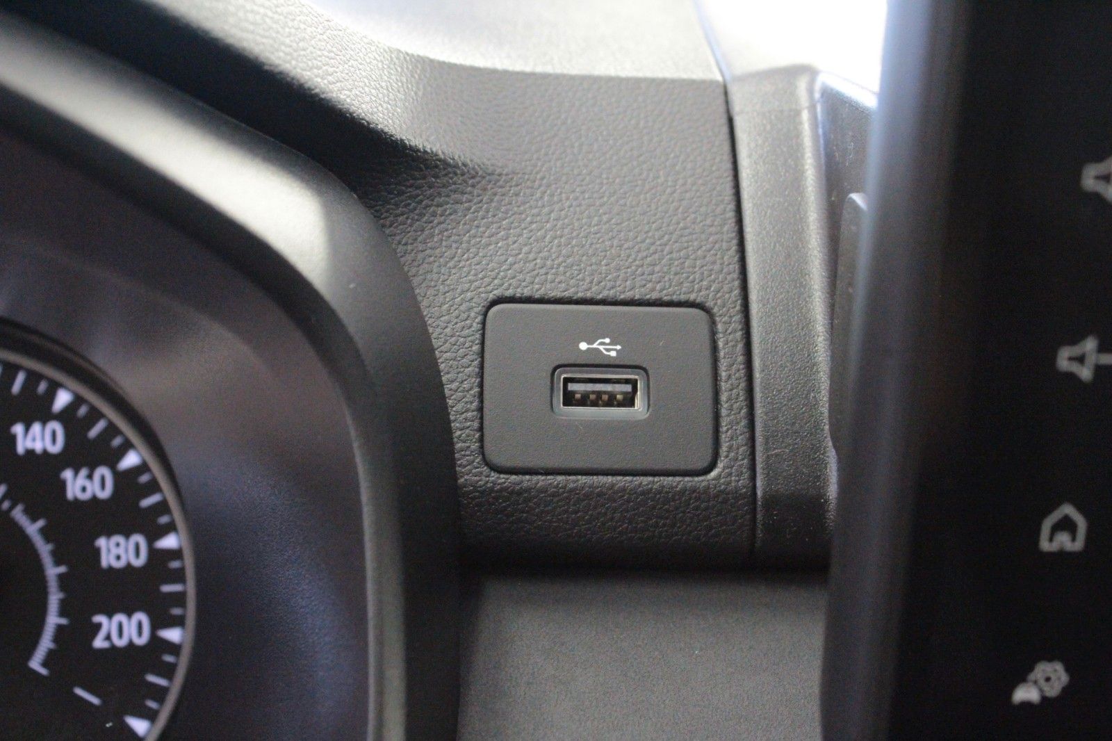 Fahrzeugabbildung Dacia Sandero Eco-G 100 Stepway Extreme+