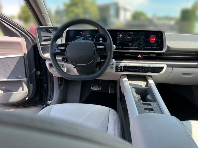 Fahrzeugabbildung Hyundai IONIQ 6 Elektro Allrad HUD StandHZG Panorama Nav