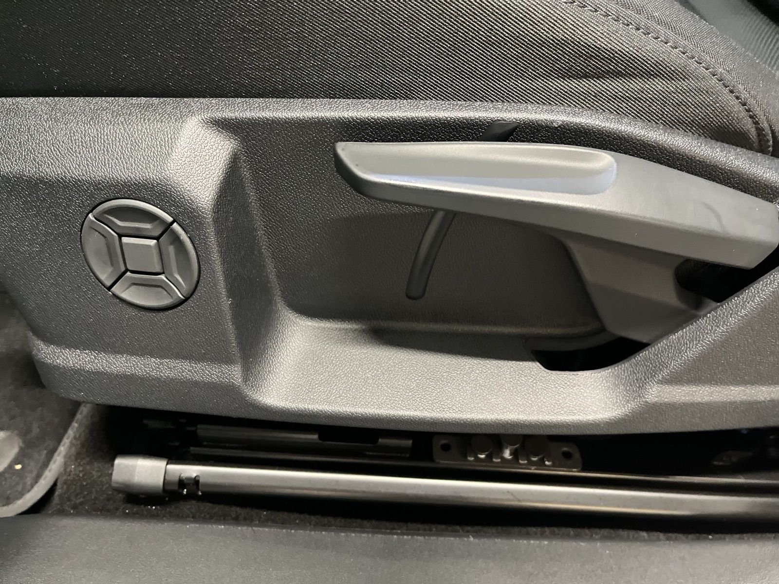 Audi Q4 e-tron - Bild 13