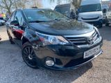 Toyota Avensis Kombi Life - Toyota Avensis: Schwarz