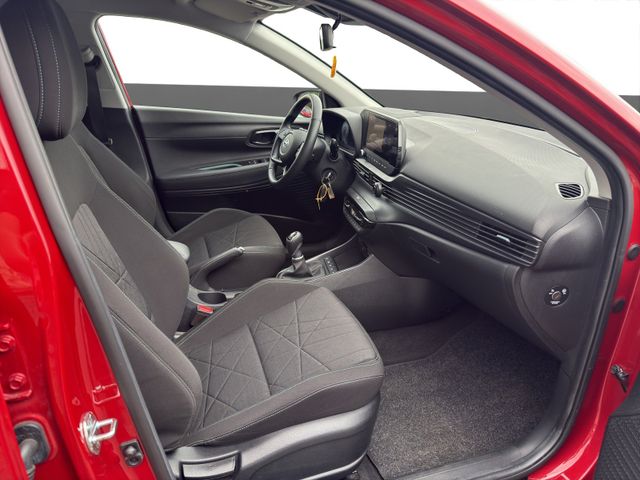 Hyundai Bayon 1.0 T-GDI Intro Edition Kam.+Navi+SHZ+LM