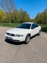 Audi A4 B5 1.8  - Audi A4 aus 1995 mit Benzin-Antrieb: Limousine