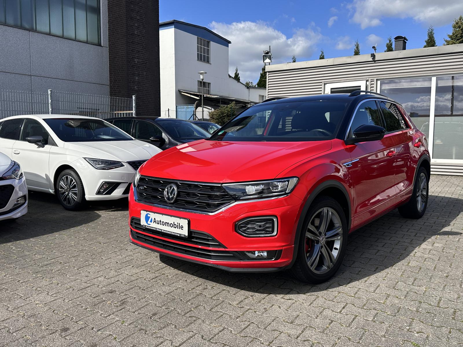 Volkswagen T-Roc Sport R-Line DSG*Panorama*AHK*