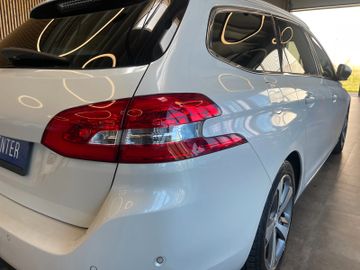 Peugeot 308 SW Allure *ALCANTARA*LED*AHK*NAVI*KAMERA*