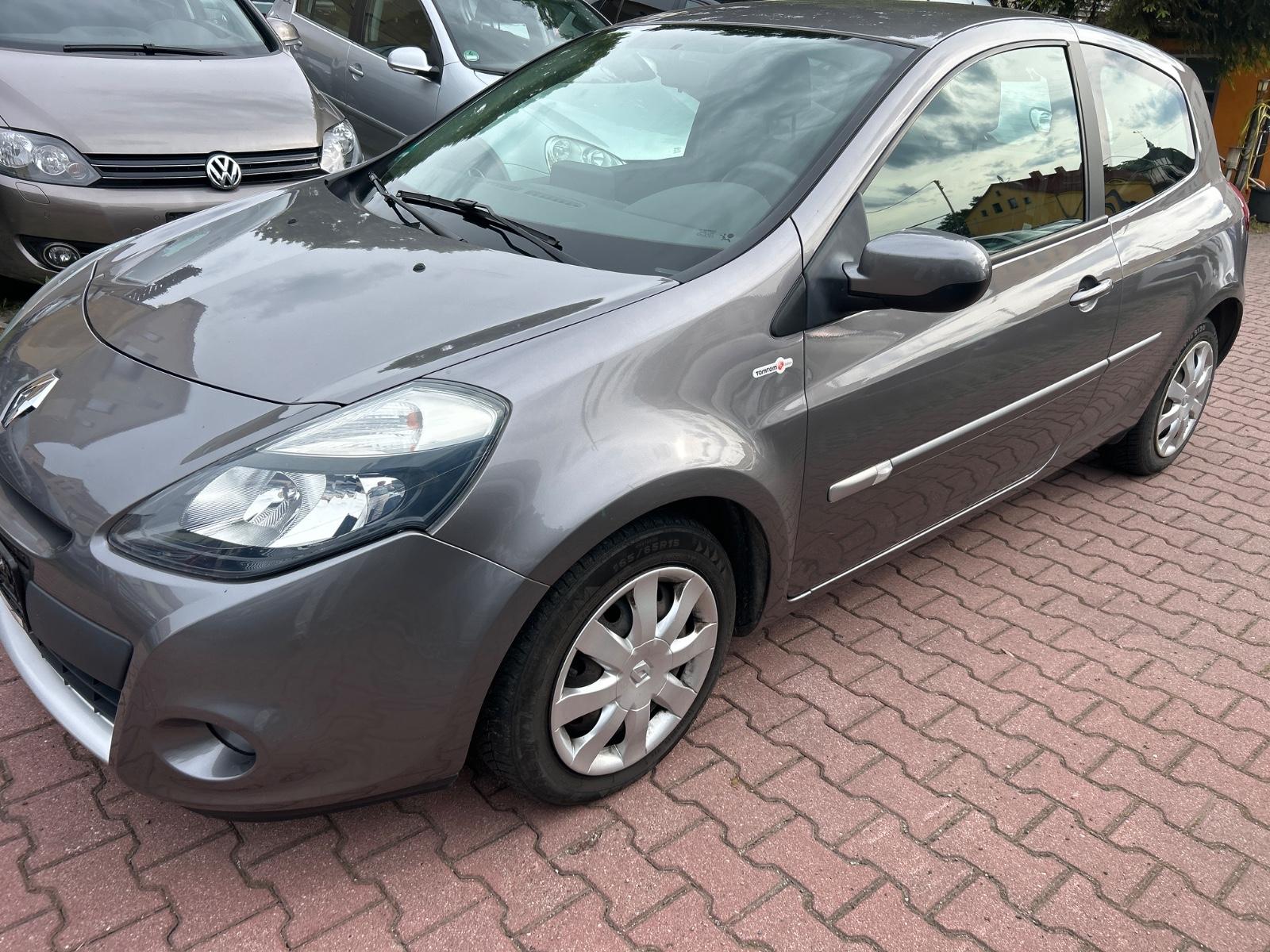 Renault Clio Expression 1.2 16V 75