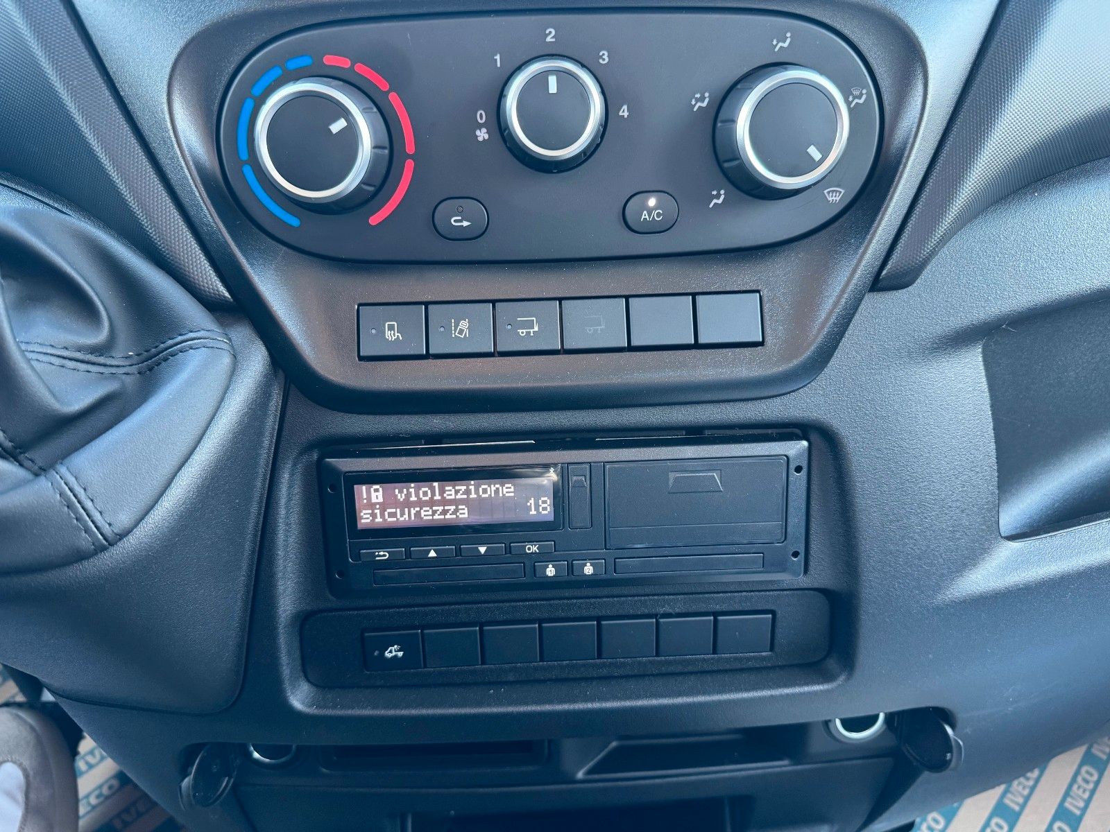 Fahrzeugabbildung Iveco Daily 70C18 HA8 *R3.450mm*Automatik*Klima*