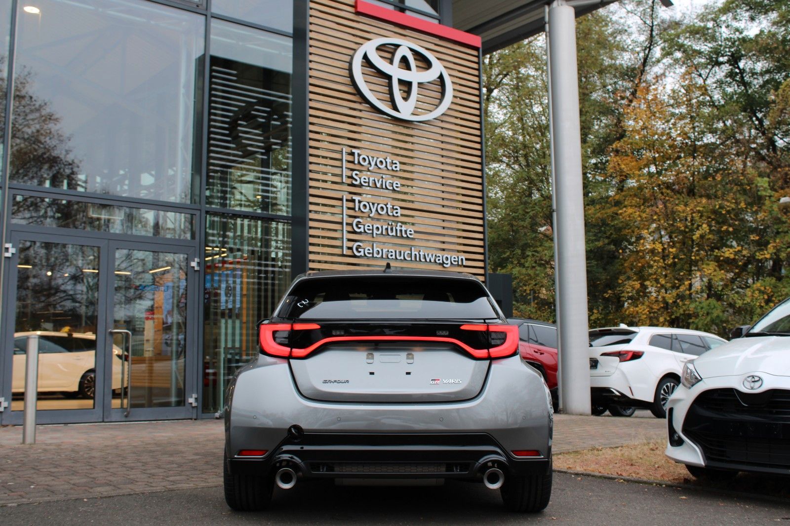 Fahrzeugabbildung Toyota GR Yaris 1.6-l-Turbo BBS+Covenience