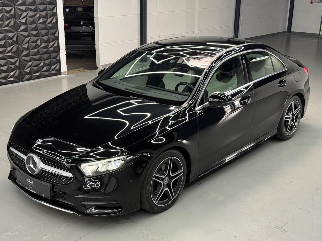 Mercedes-Benz A 180d AMG Limousine, Studioaufnahme