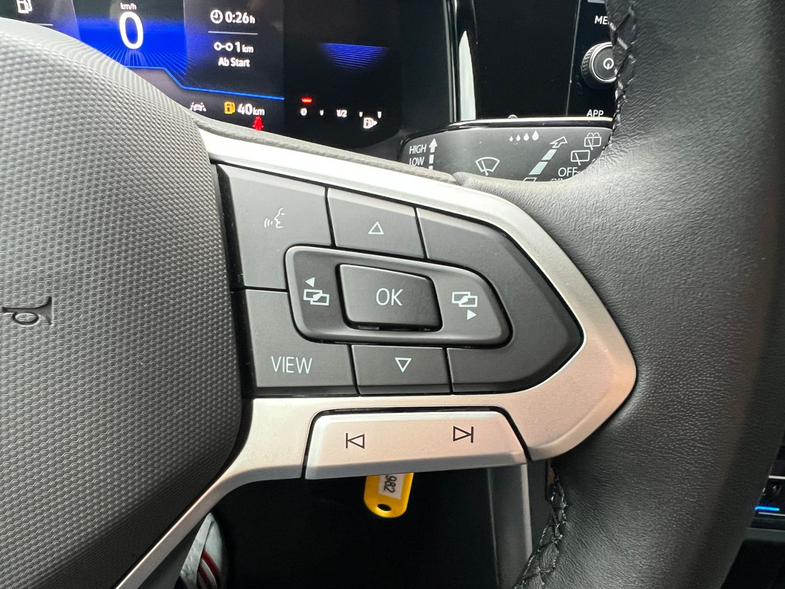 Fahrzeugabbildung Volkswagen Polo Life 1.0 *LED, Climatronic, Sitzhzg., AppCo