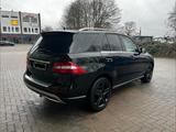 Mercedes-Benz ML 250 BlueTEC 4MATIC -Anhänger-MB Scheckheft  - schwarze Mercedes-Benz ML 250