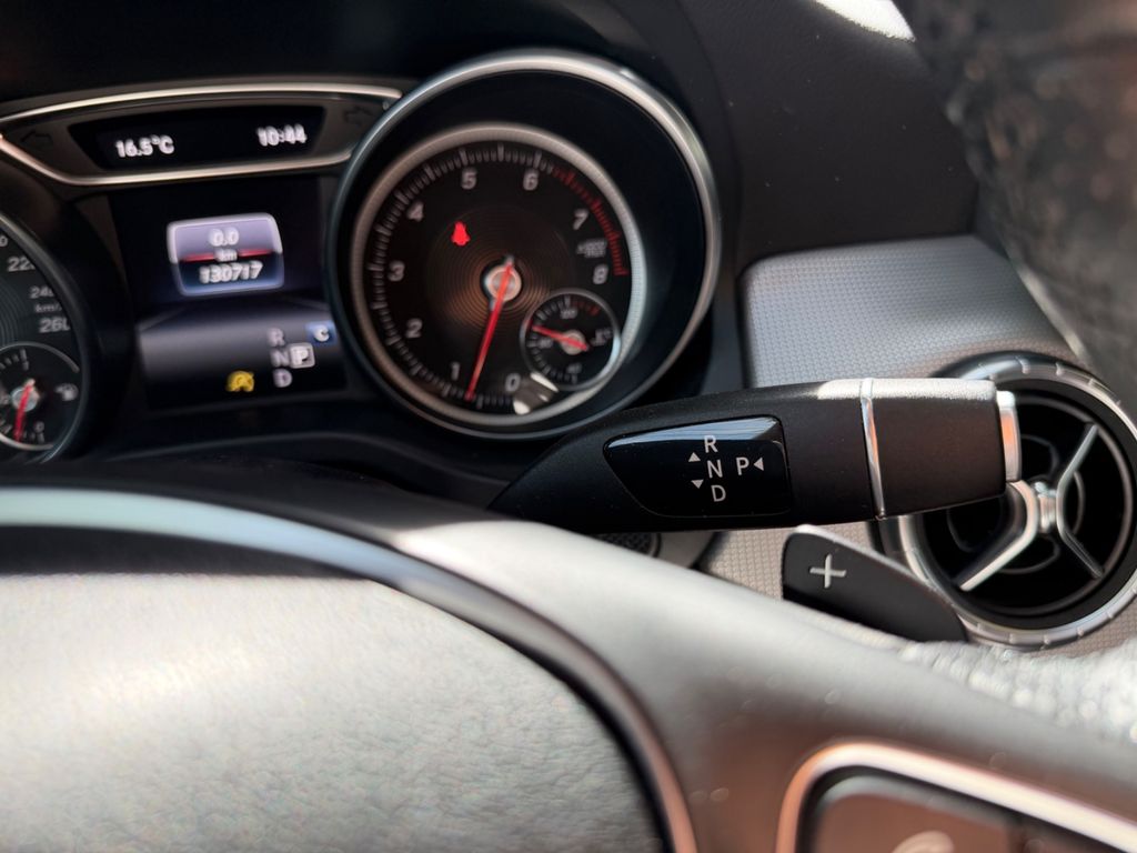 MERCEDES-BENZ CLA 220 4MATIC/SB/PANO/DISTRONIC+ MERCEDES-BENZ CLA 220 4MATIC/SB/PANO/DISTRONIC+