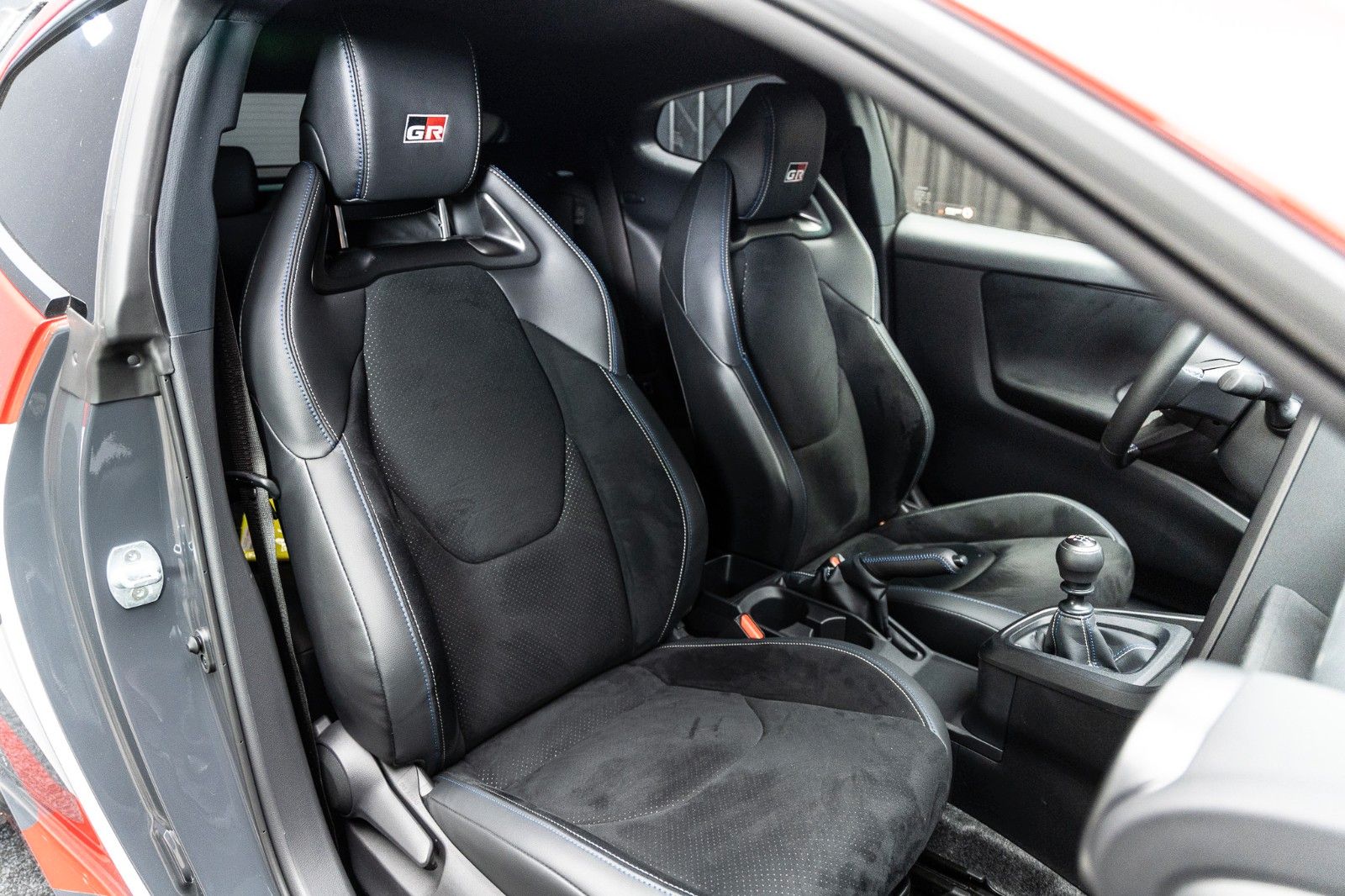 Fahrzeugabbildung Toyota Yaris 1.6-l-Turbo GR Rovanperä Edition