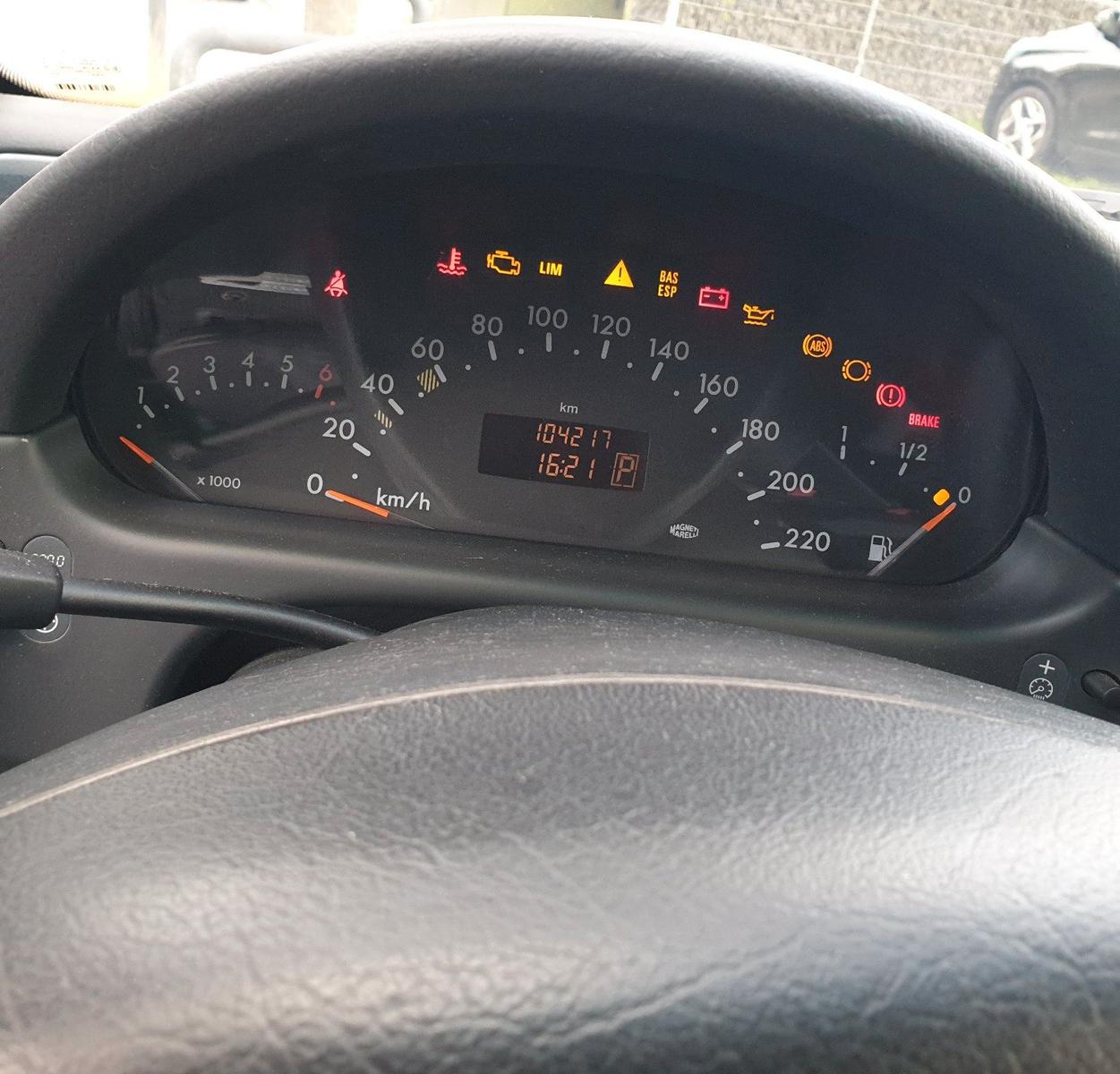 Mercedes-Benz Vaneo 2004 — photo 13