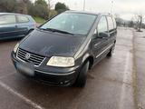 Volkswagen Sharan 1,9 TDI 130ps 2005 275.000km - Volkswagen Sharan in Saarbrücken