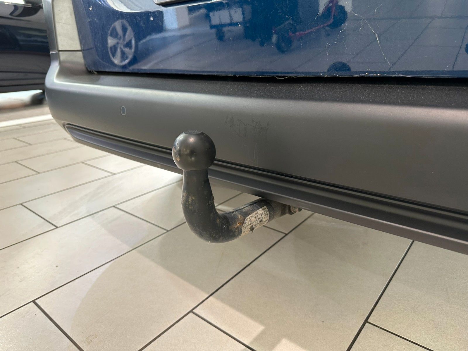 Fahrzeugabbildung Citroën Berlingo Shine M 1.2T NAVI/HEAD-UP/PDC+CAM/AHK