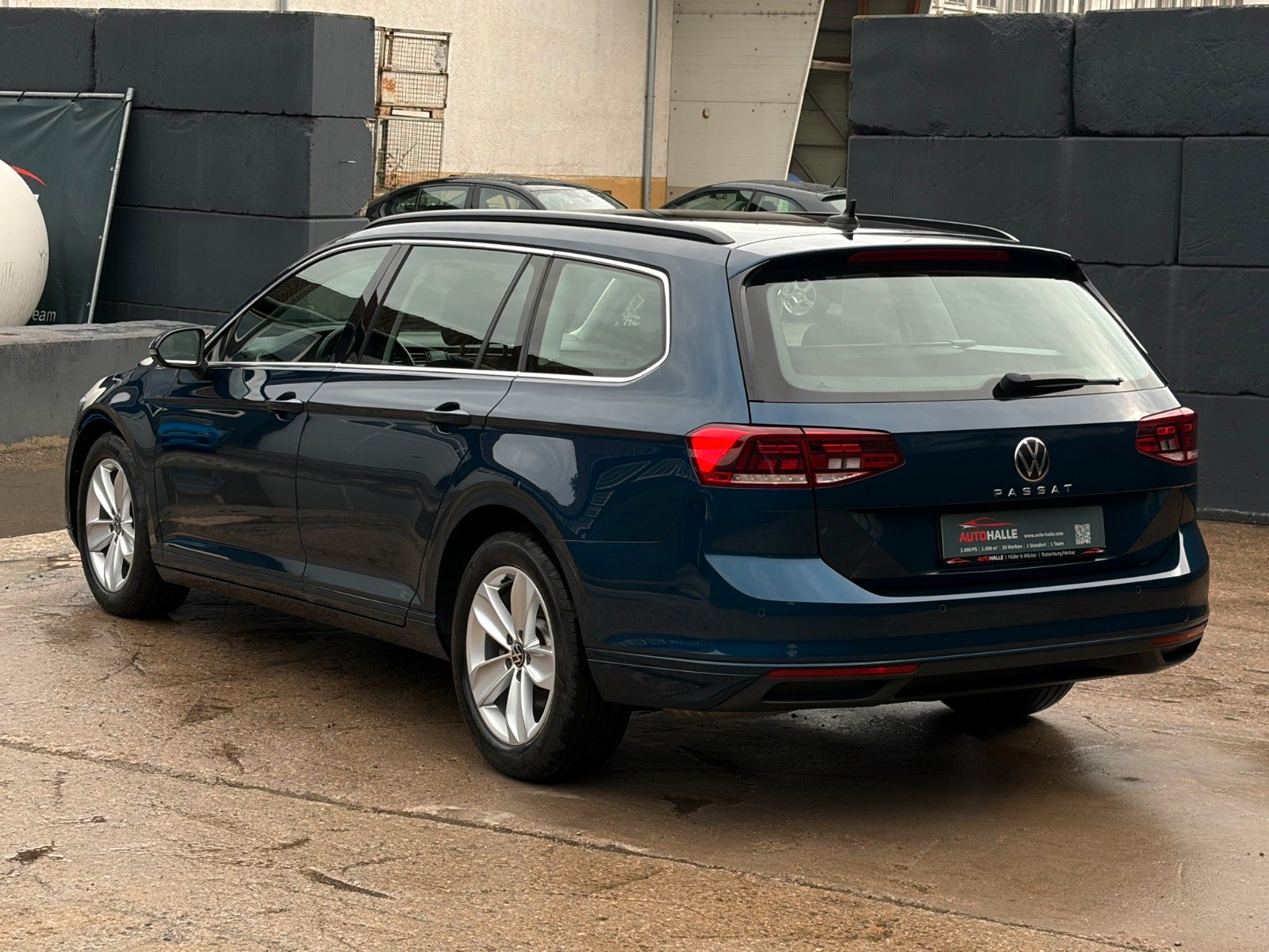Fahrzeugabbildung Volkswagen Passat Variant 2.0 TSI Buisness Kamera LED ACC