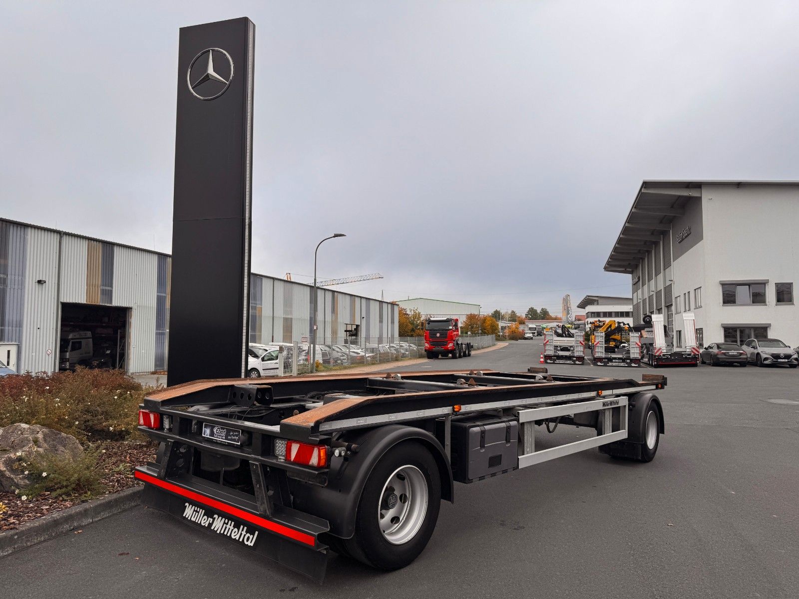 Fahrzeugabbildung Müller-Mitteltal RA-T 18,0 Containerfahrgestell