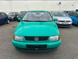 Volkswagen Polo Hu 06/26 - Volkswagen Polo aus 1997