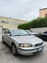 Volvo V70/XC70 V70 2.4 D5 20V cat Summum - Volvo V70: Xc