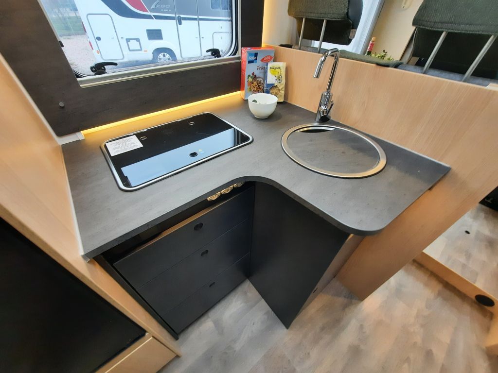 Fahrzeugabbildung Sunlight T 67 Verfüg./Sparen Sie 3.693,- €