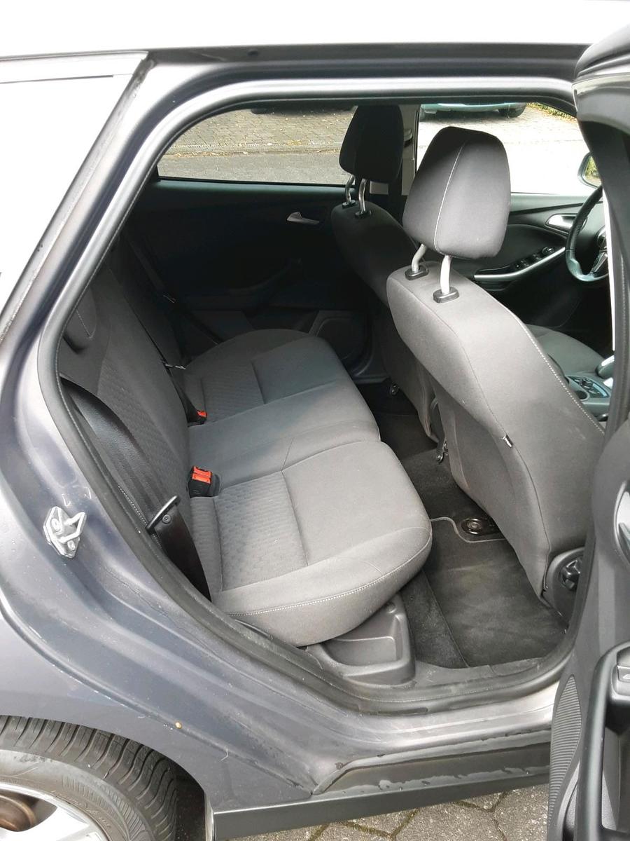 Ford Focus 2013 — photo 12