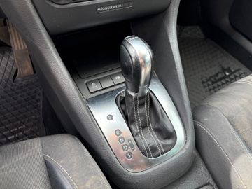 Volkswagen Golf - 8