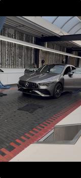 Mercedes-Benz CLA 35 AMG Mercedes-AMG CLA 35 4MATIC DCT Me... - graue Mercedes-Benz CLA 35 AMG