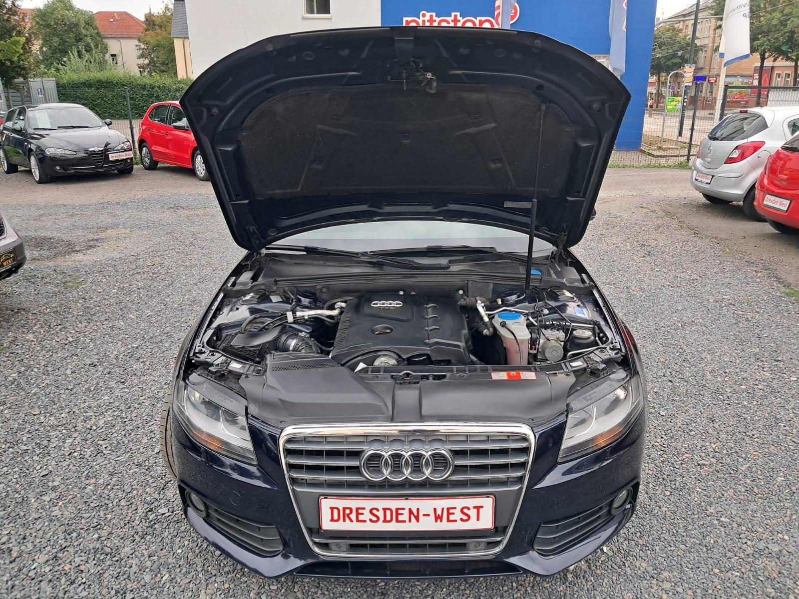 Audi A4 2009 — photo 11