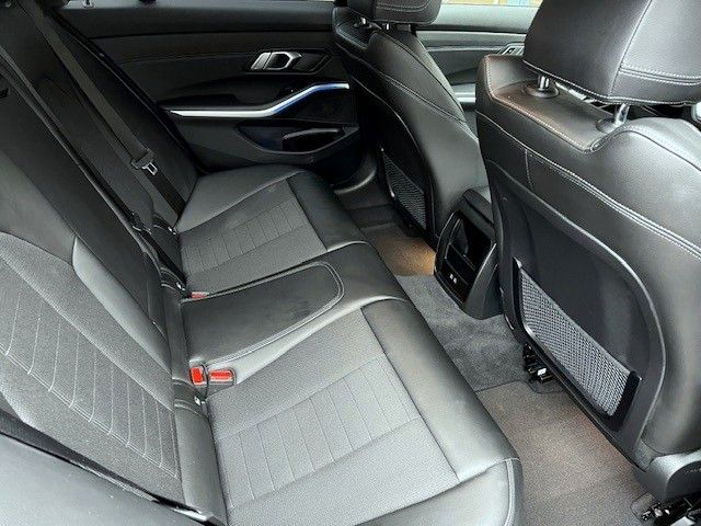 BMW 318d Touring LED LIVE-COCKPIT DRIVING KAMERA foto 21