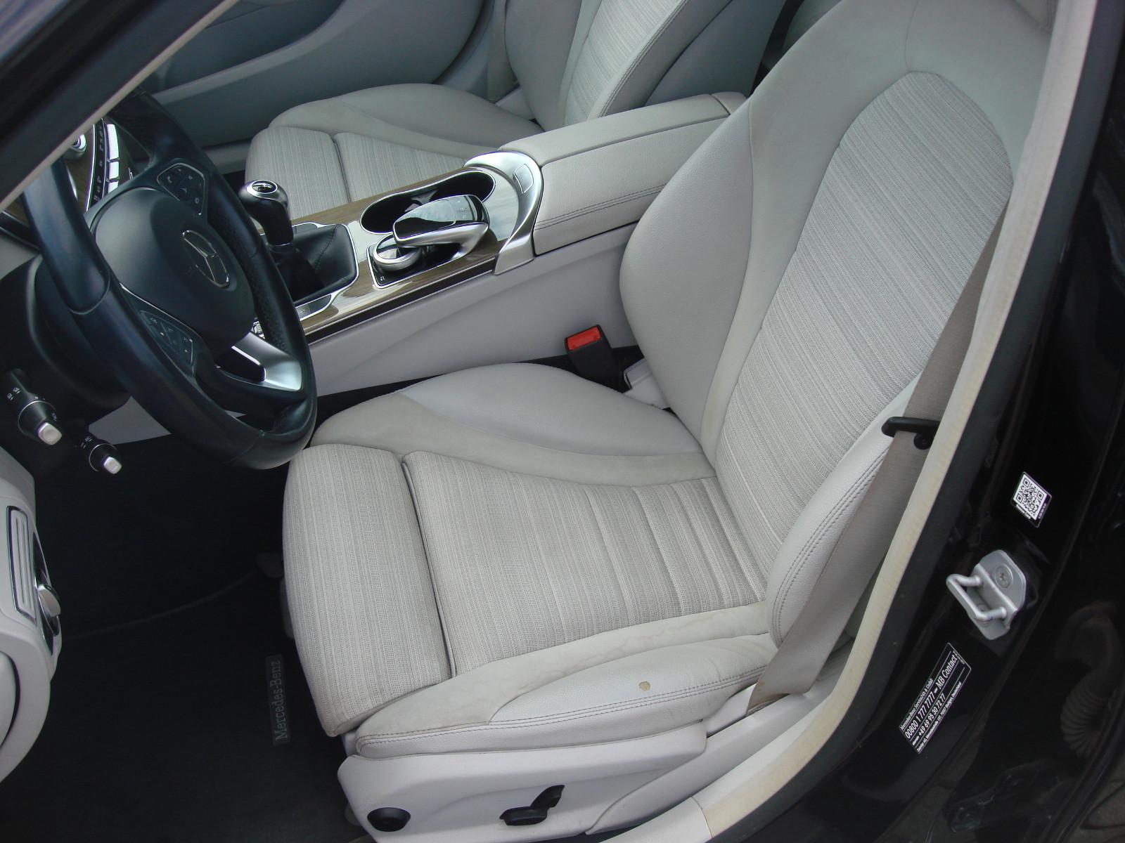 Mercedes-Benz C 180 CGI Lim. Exclusive*Comand*LED*PDC*SHZ*TÜV*