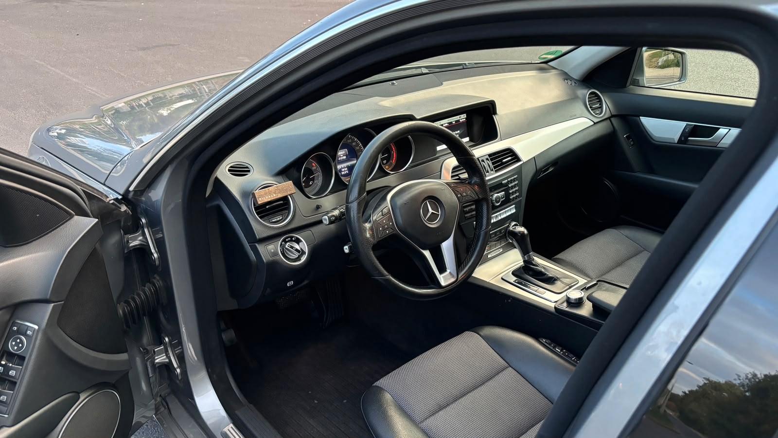 Mercedes-Benz C220 2012 — photo 6