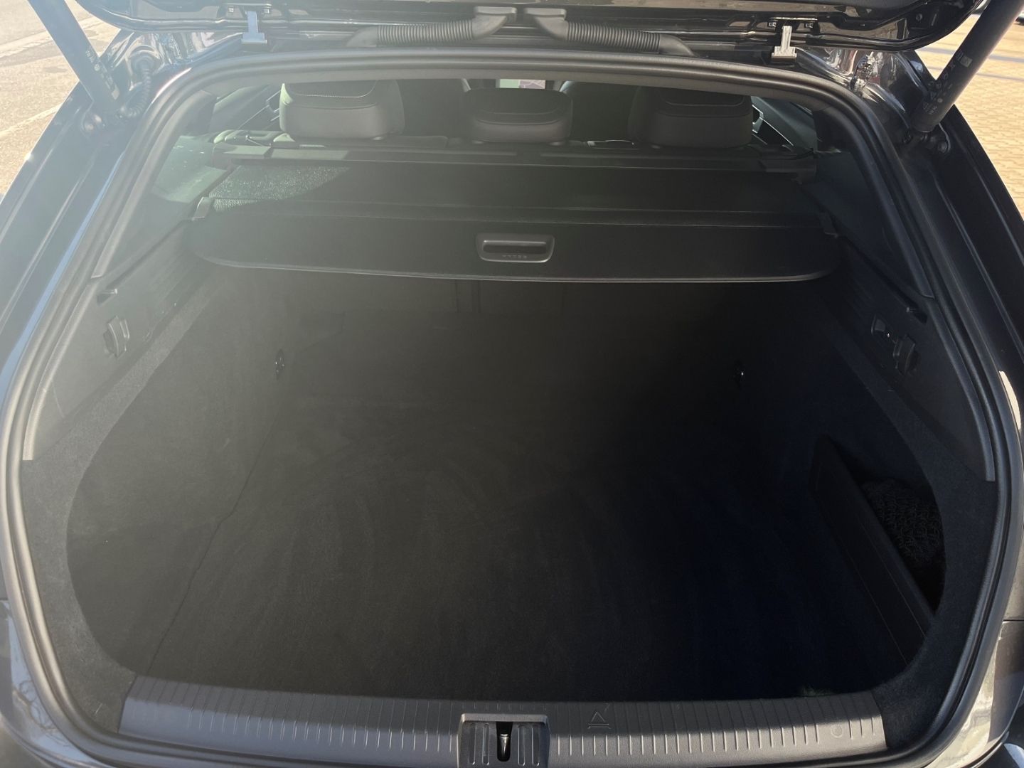 Arteon ShootingBrake R-Line 2.0TSI DSG AHK*Easy!