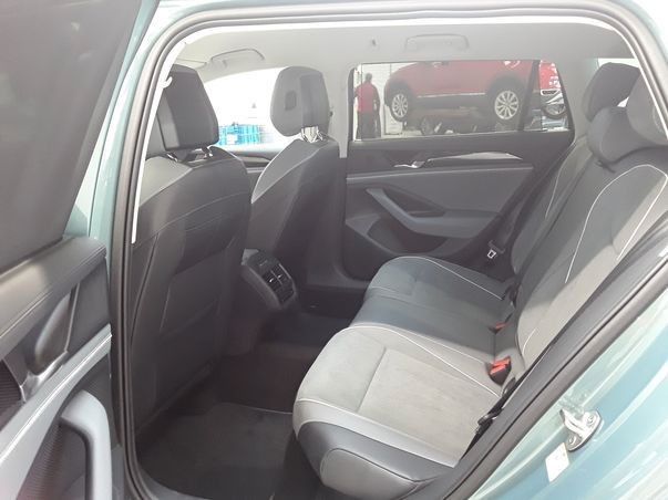 Passat Variant 1.5 TSI eHybrid Business AHK