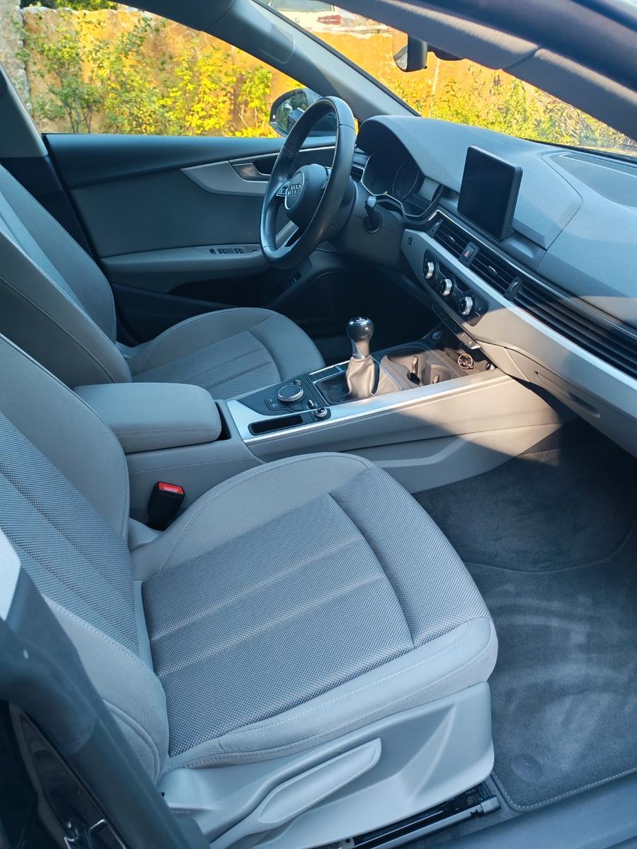 Audi A5 2.0 TDI +Bi Xenon+St.hzg+1.Hand+Audi Scheck.