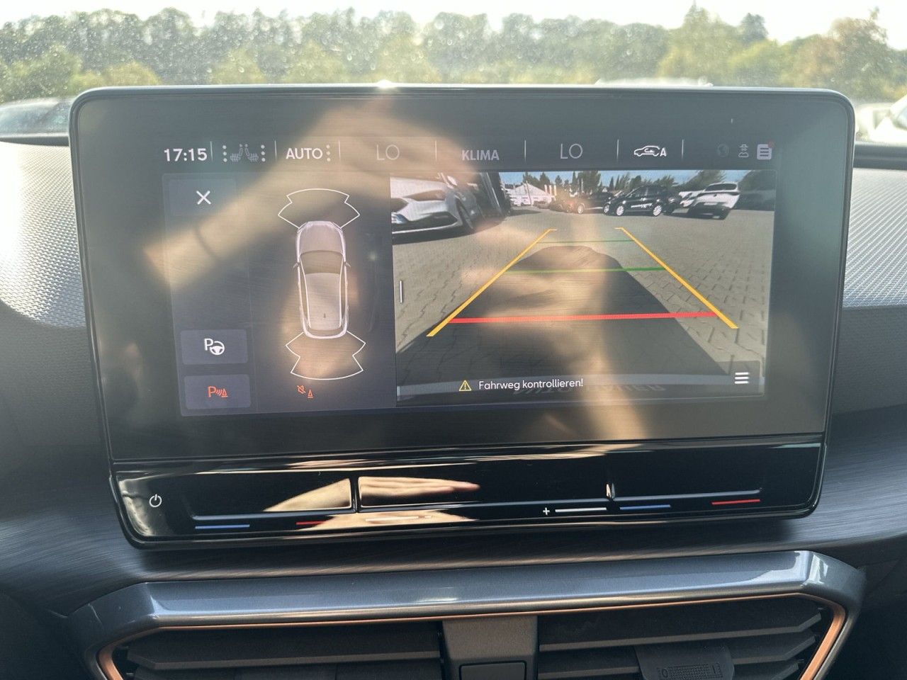 Fahrzeugabbildung CUPRA Leon 1.5 eTSI 150 PS DSG