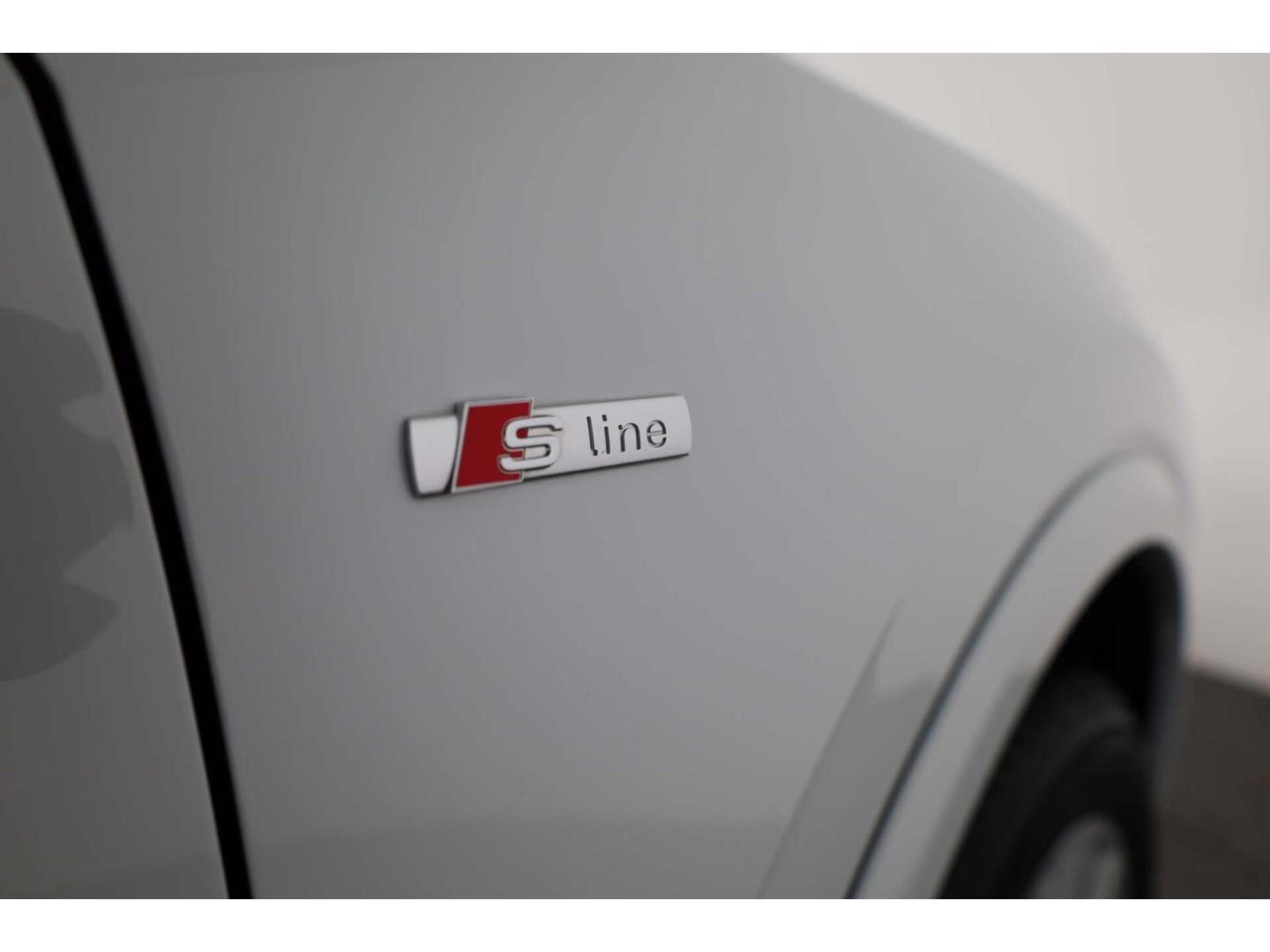Audi Q2 40 TFSI quattro S line AHK/RFK/NAV/Leder/18'', миниатюра 27