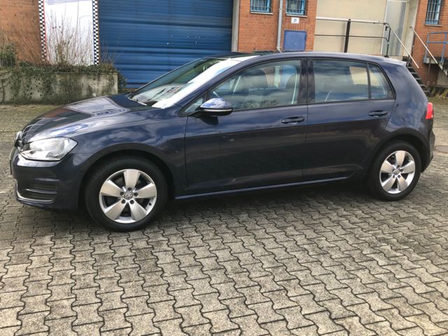 Volkswagen Golf VII 1,6 TDI Lim. Comfortline BMT