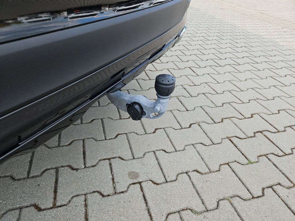 Fahrzeugabbildung Mercedes-Benz GLC 300 4M AMG Night AHK Pano Memory 360° Burm.