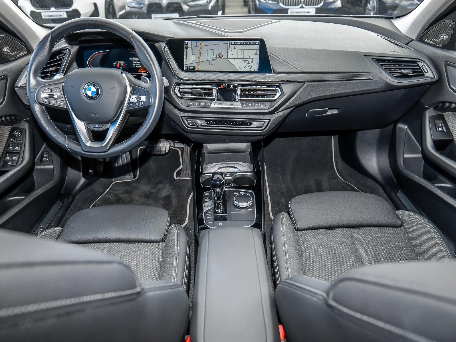 BMW 120i Sport Line Navi+KZG+Harman/Kardon+LED+LHZ+T