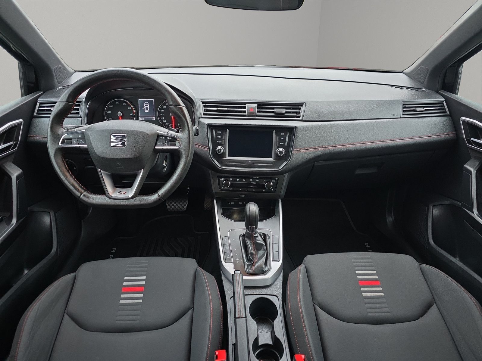 Fahrzeugabbildung SEAT Arona FR+DSG+Carplay+LED+AHK+PDC+AbstandTempomat