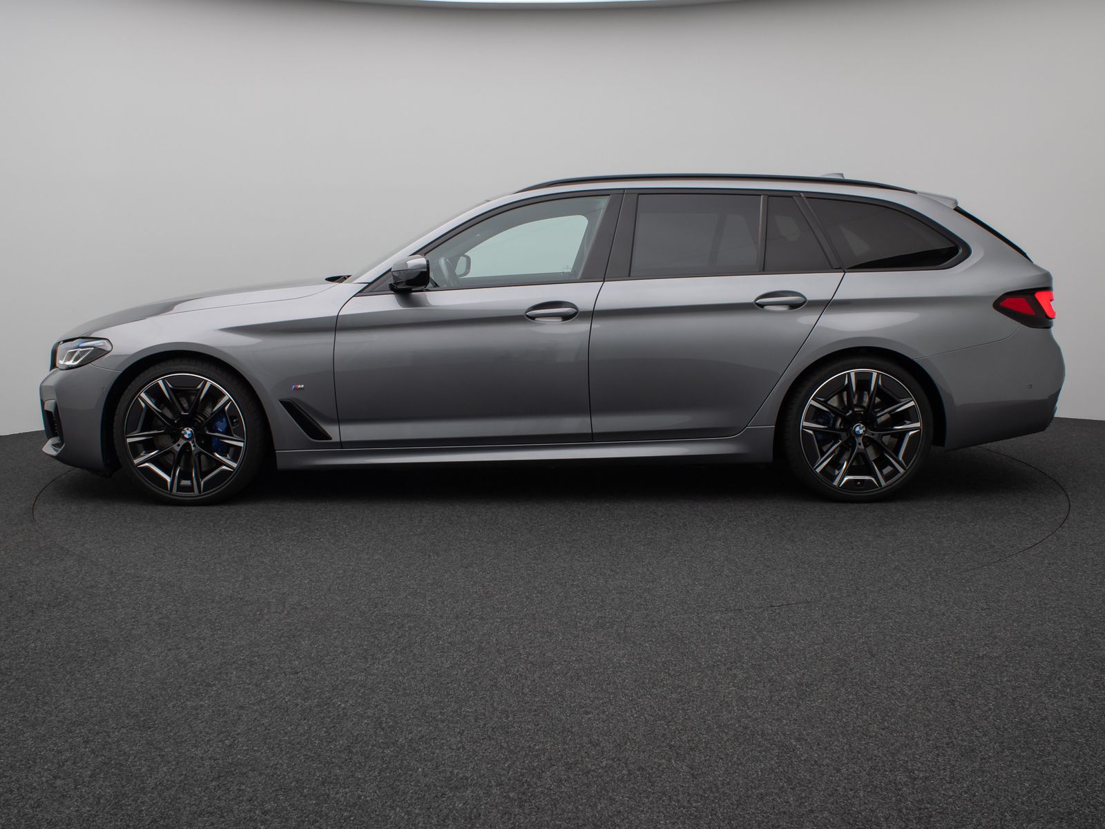 Fahrzeugabbildung BMW 540d xD M Sport Pro Laser Kamera HUD DAB H/K 20"
