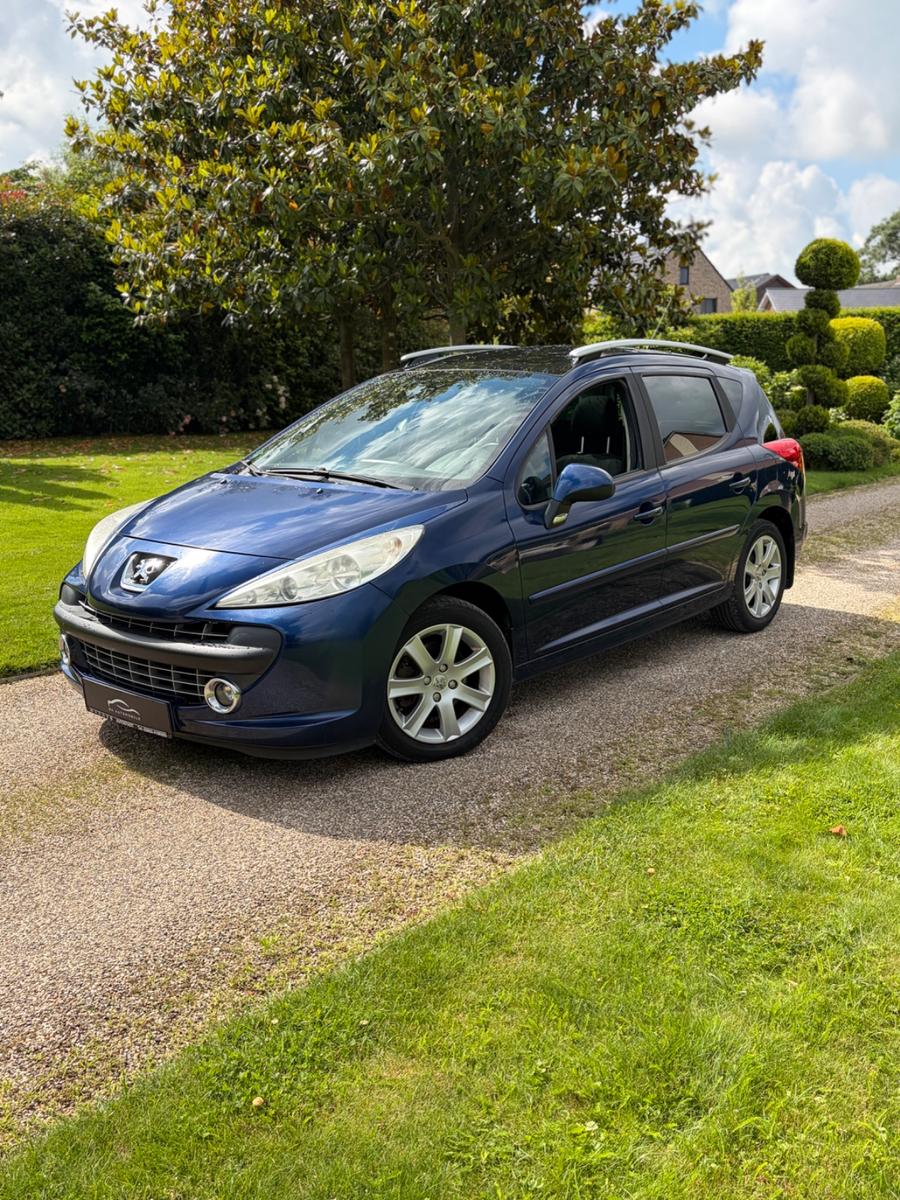 Peugeot 207 SW Sport AHK Pano Alufelgen