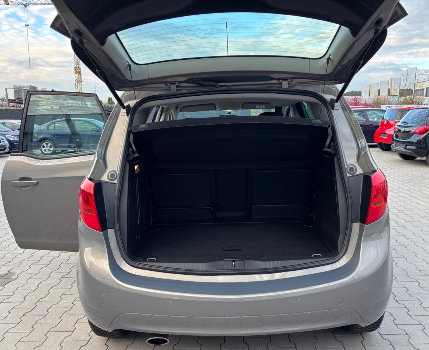 Opel Meriva B Active/Automat/140ps/TÜV Neu