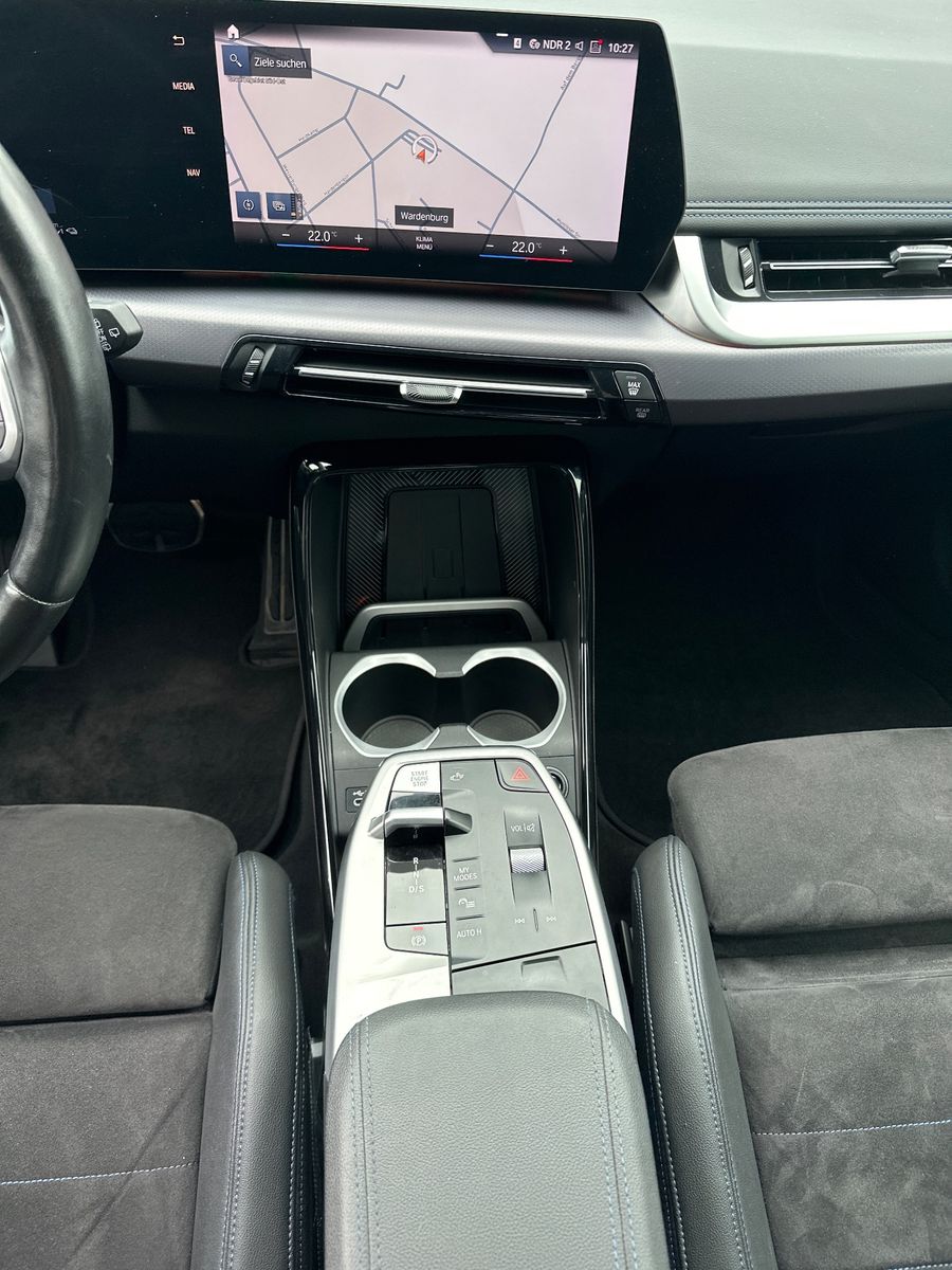 Fahrzeugabbildung BMW X1 xDrive30e M-Sport NAV+LED+ACC+AHK+H&K
