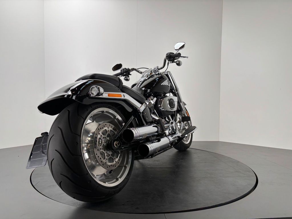 Fahrzeugabbildung Harley-Davidson FAT BOY 117 *JEKILL&HYDE *SEITL. KENNZEICHEN