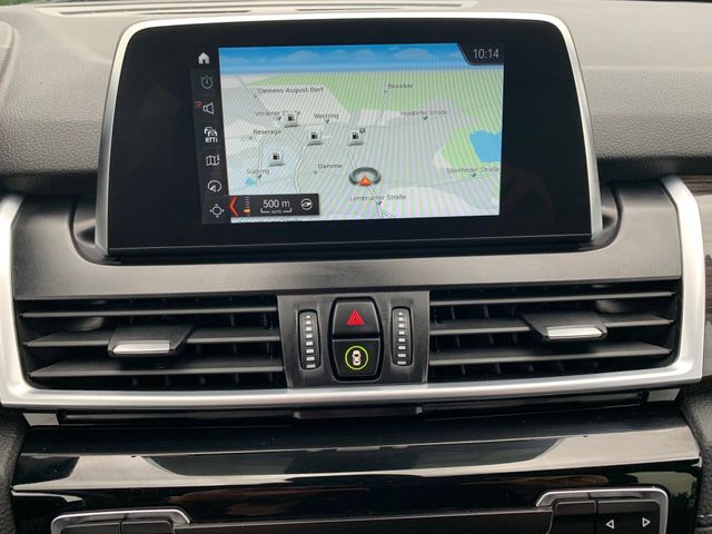 Fahrzeugabbildung BMW 218i Gran Tourer Luxury 7-Sitzer+LED+Navi+Leder