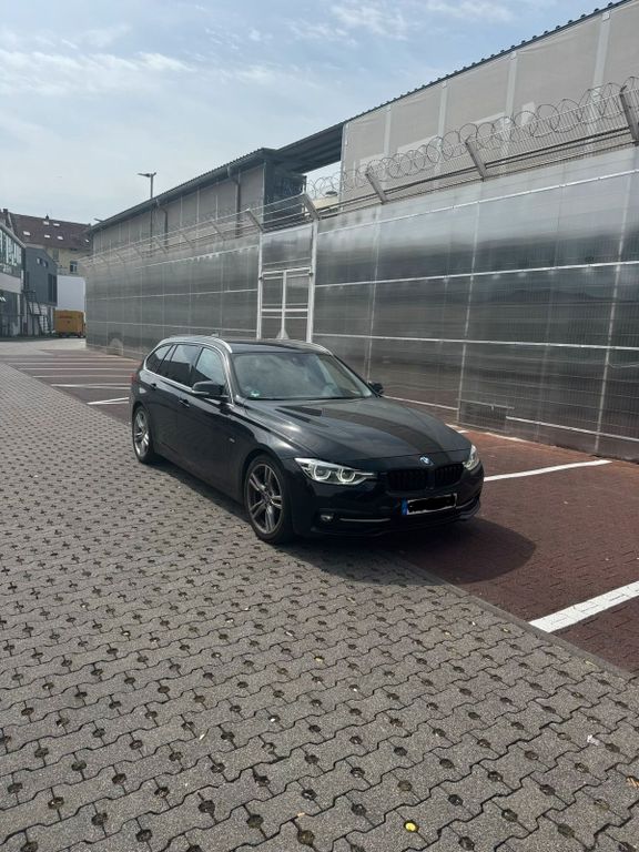Image of BMW 320