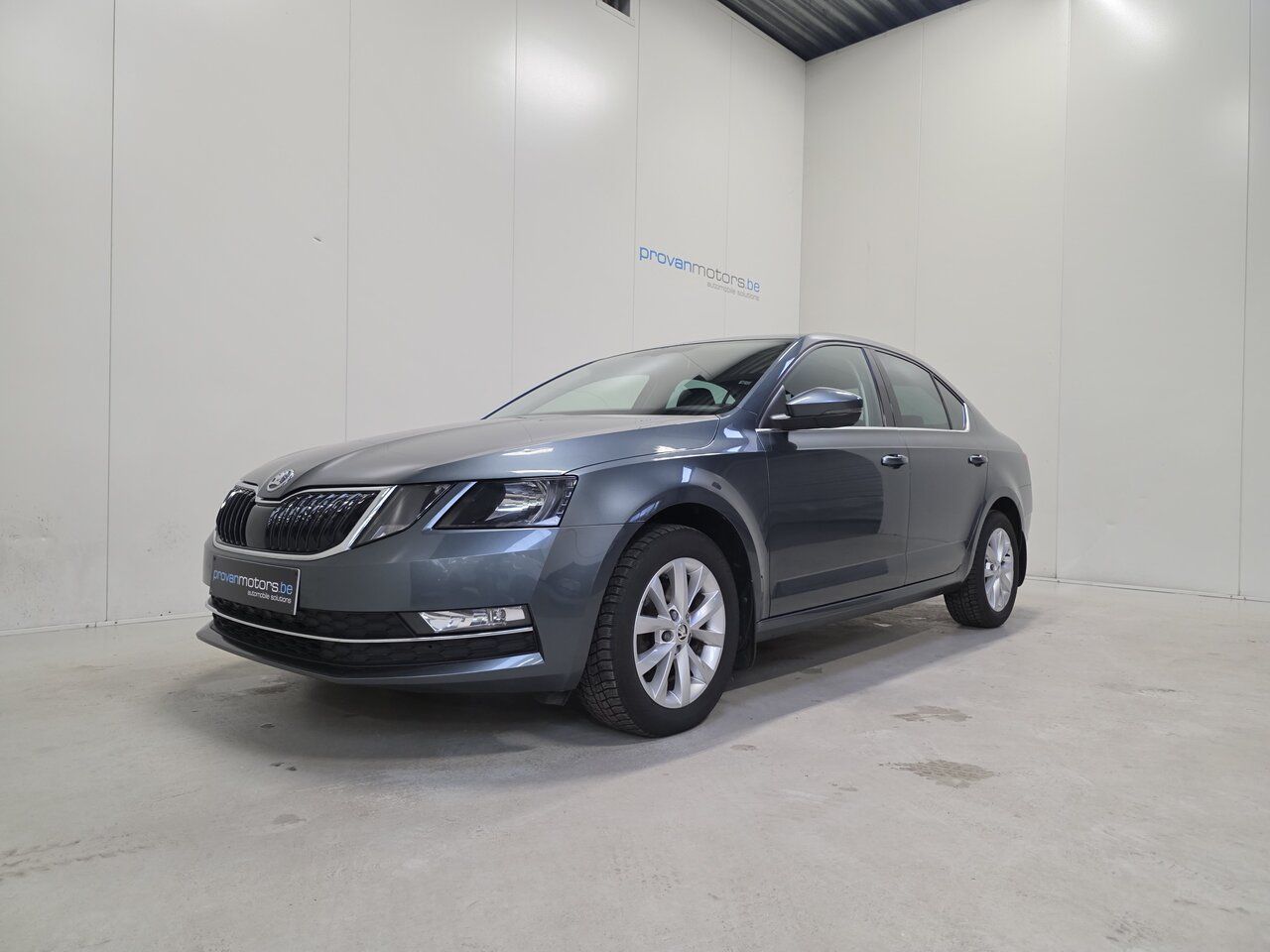Skoda Octavia 1.6 TDI Autom. - 31.666 km! Apple CarPla